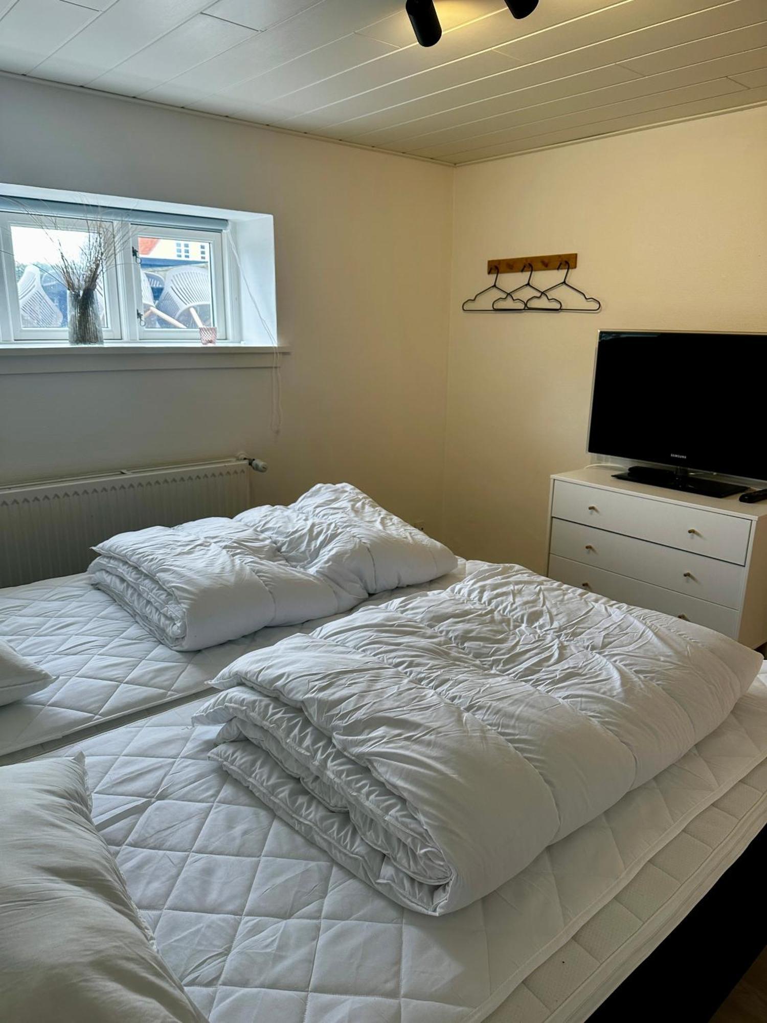 Skon Lejlighed Med Egen Terrasse Og Have Taet Pa Centrum I Skagen Exteriör bild